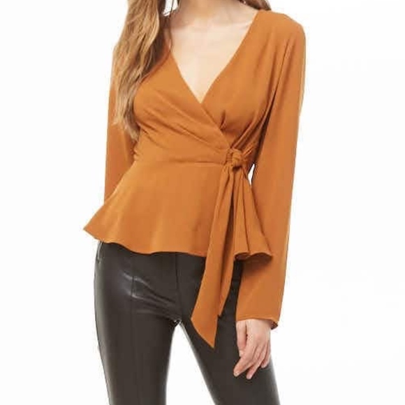 Forever 21 Top - Picture 1 of 6